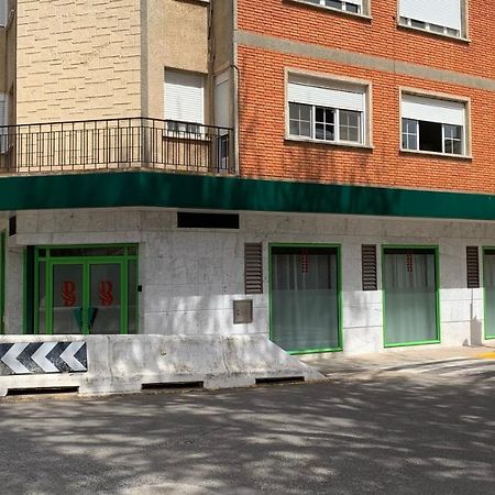 Apto. Singular En La Mancha Banco De Inversiones Argamasilla De Alba Bagian luar foto